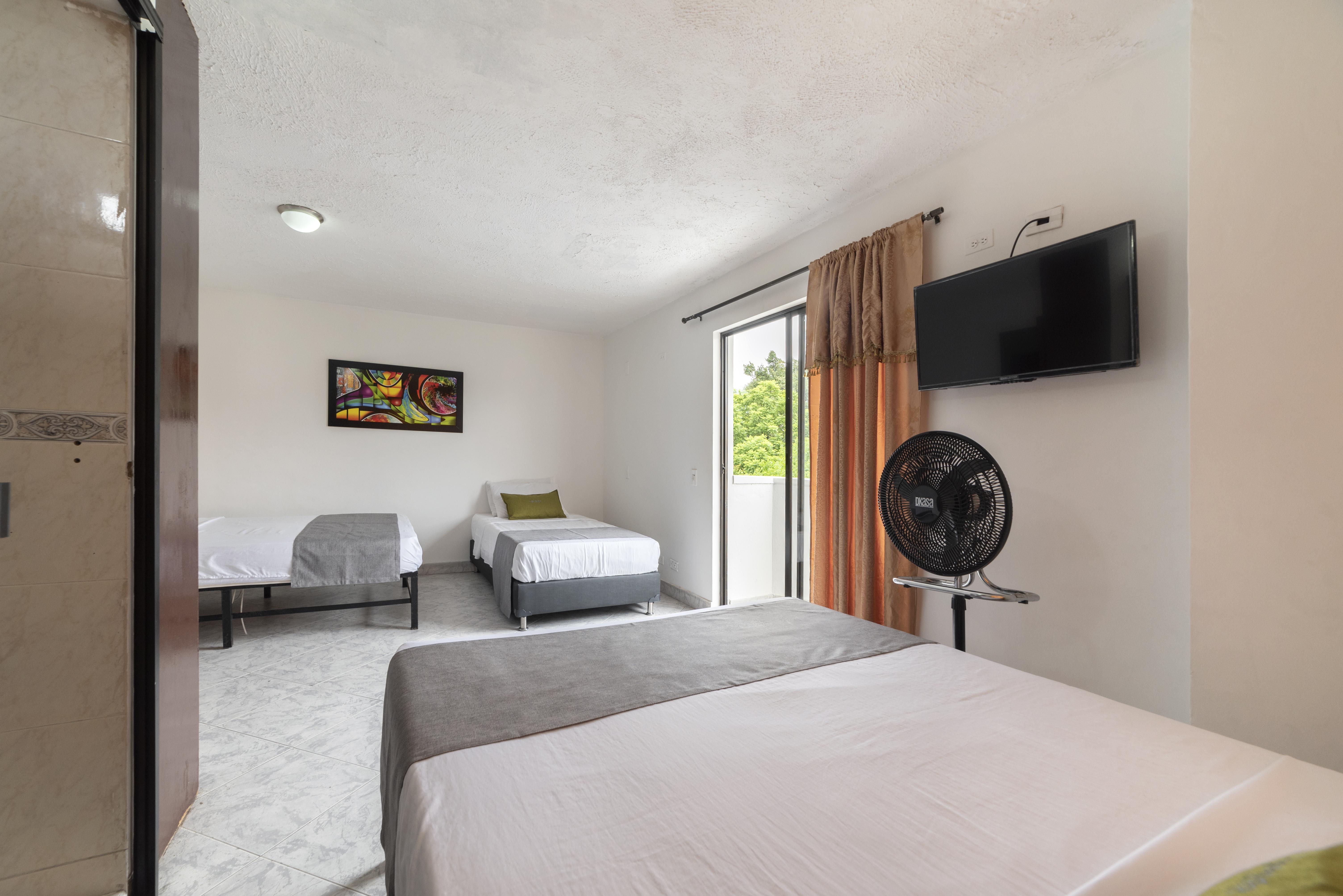 Hotel Balcones Del Estadio Medellin Exterior photo