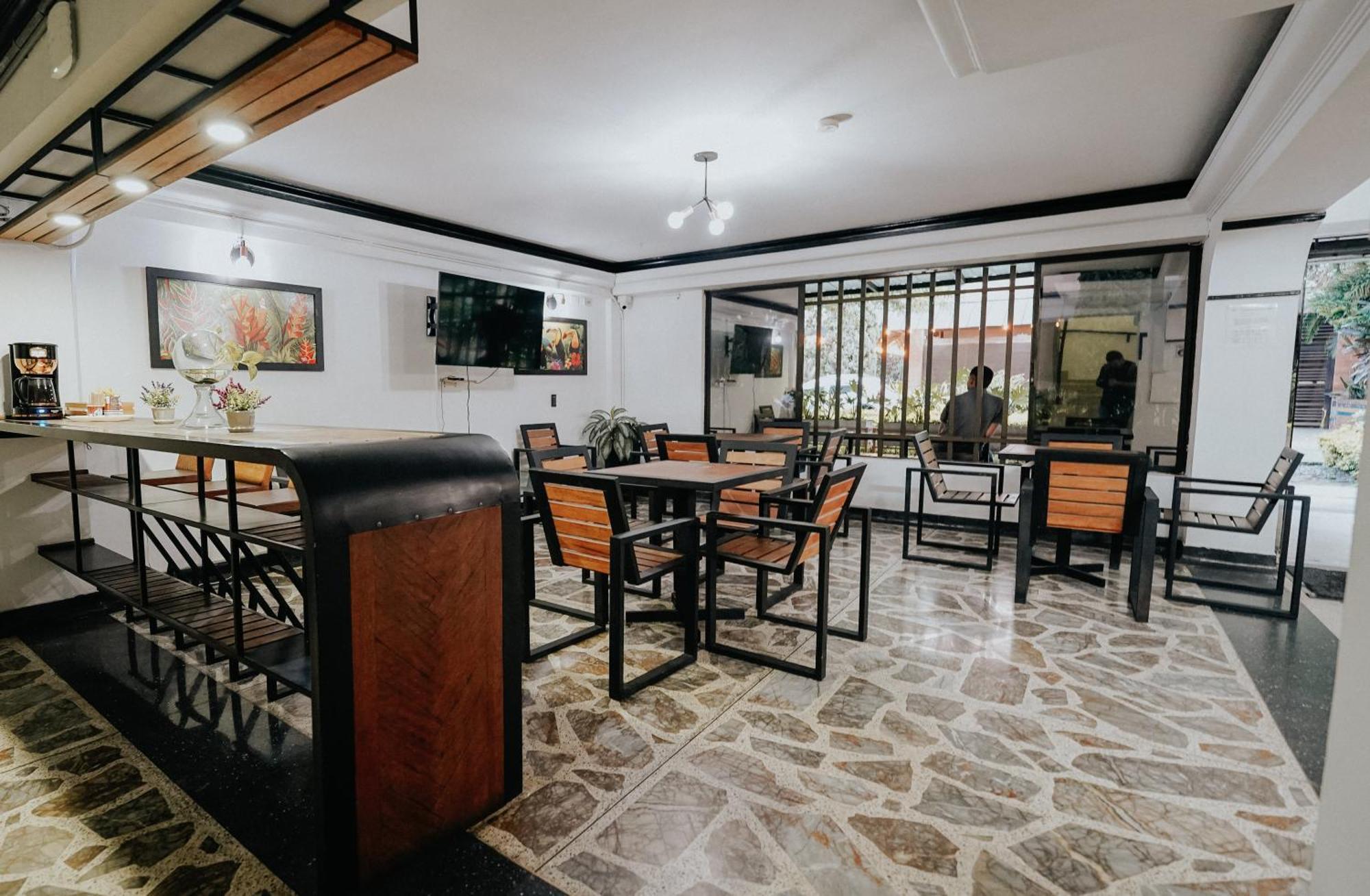 Hotel Balcones Del Estadio Medellin Exterior photo